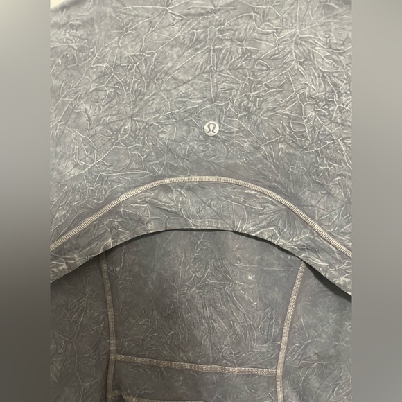 Lululemon Define Jacket (Ice Dye) - Size 8 - Picture 5 of 6